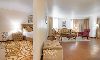 The Grand Palace Hotel