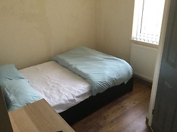 1 Bed - Sleeps 4 - Garden - City Centre