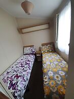 3 Bedroom Caravan, Sleeps 8, at Parkdean Newquay Holiday Park