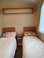 3 Bedroom Caravan, Sleeps 8, at Parkdean Newquay Holiday Park