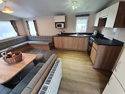 3 Bedroom Caravan, Sleeps 8, at Parkdean Newquay Holiday Park