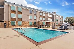 Best Western Plus Riata