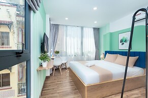 Cozrum Homes Charming Corner 2