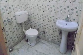 Goroomgo Samrat Palace Puri