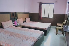 Goroomgo Samrat Palace Puri