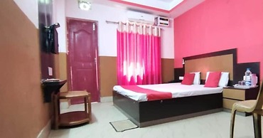 Goroomgo Samrat Palace Puri