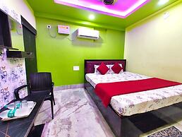 Goroomgo Ashok Royal Puri