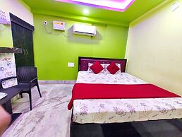 Goroomgo Ashok Royal Puri