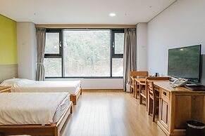 Sancheong Korean Medicine Family Hotel