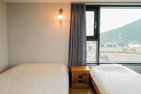 Sancheong Korean Medicine Family Hotel
