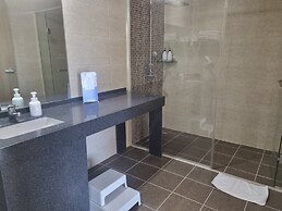 Sancheong Korean Medicine Family Hotel