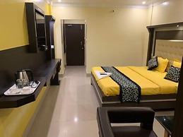 Goroomgo Bollywood Asish Puri