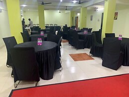 Goroomgo Bollywood Asish Puri