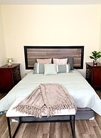 The Iron Scow - With Private Yard & Parking, Near Falls & Casino by Ni