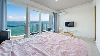 Gangneung Haerang Pension