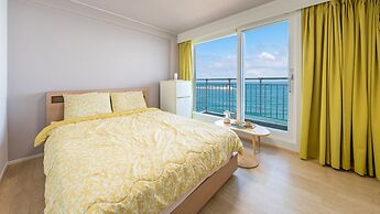 Gangneung Haerang Pension