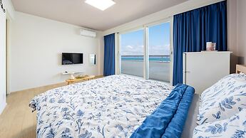 Gangneung Haerang Pension