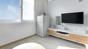 Gangneung Haerang Pension