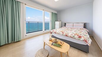 Gangneung Haerang Pension