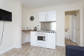 Blackberry - Stylish Self-contained Flats in Soton City Centre