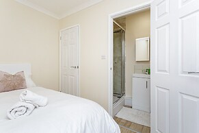 Blackberry - Stylish Self-contained Flats in Soton City Centre