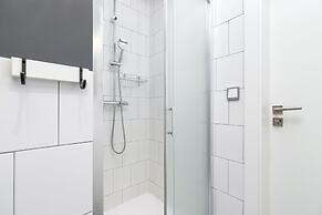 Premium Apartment Ludwinowska by Renters