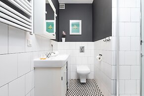 Premium Apartment Ludwinowska by Renters