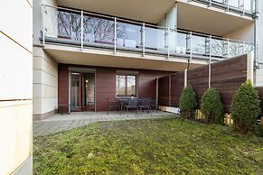 Premium Apartment Ludwinowska by Renters