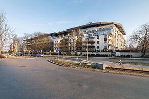 Premium Apartment Ludwinowska by Renters