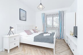 Premium Apartment Ludwinowska by Renters