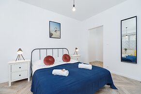 Premium Apartment Ludwinowska by Renters