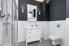 Premium Apartment Ludwinowska by Renters