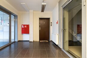 Premium Apartment Ludwinowska by Renters