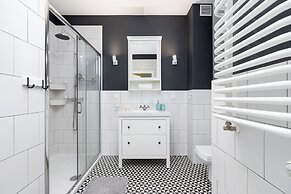 Premium Apartment Ludwinowska by Renters