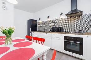 Premium Apartment Ludwinowska by Renters
