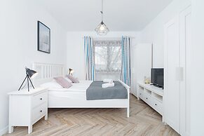 Premium Apartment Ludwinowska by Renters