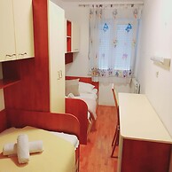Lilly - spacious 3 bedroom apartment
