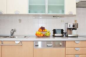 Lilly - spacious 3 bedroom apartment