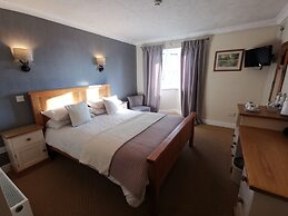 River Haven Hotel