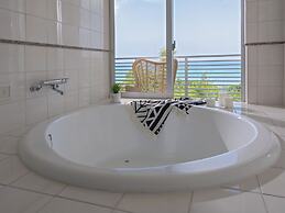 Odysis Onna Resort Hotel