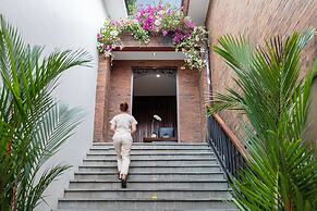 Kayumas Seminyak Resort