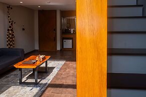 Kayumas Seminyak Resort