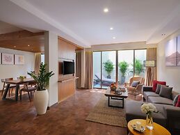 Kayumas Seminyak Resort