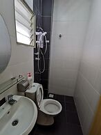 The Woodz Homestay - 2 Storey House