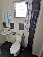 The Woodz Homestay - 2 Storey House