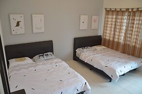 The Woodz Homestay - 2 Storey House