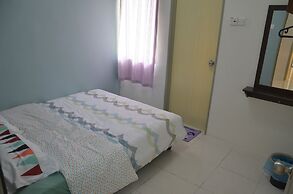 The Woodz Homestay - 2 Storey House