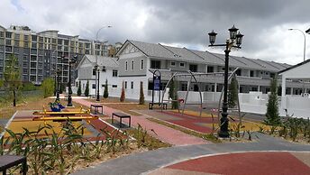 The Woodz Homestay - 2 Storey House