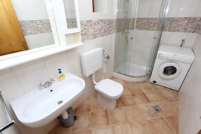 Holiday House San Pruti