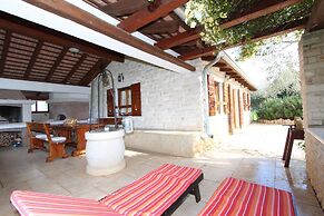 Holiday House San Pruti